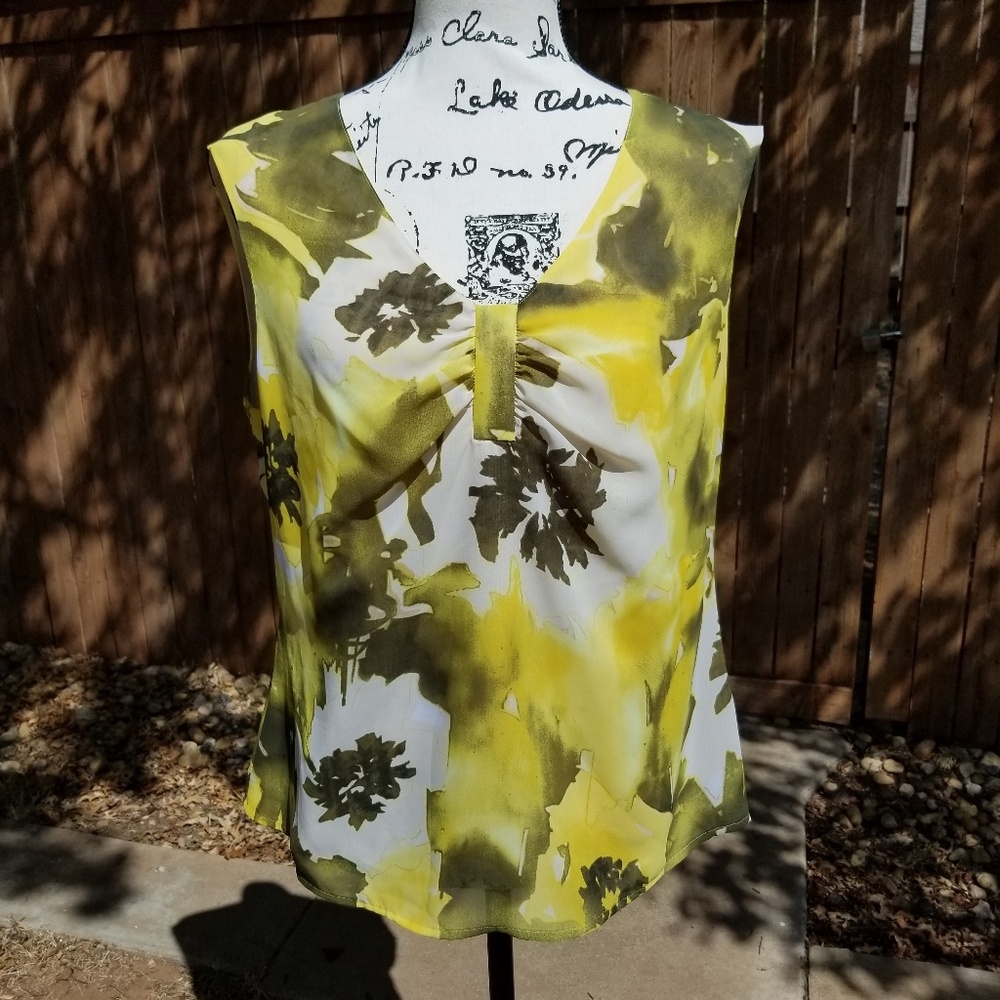 Evan Picone Floral Top size 10